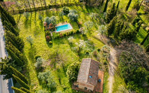 Casale con piscina e giardino nel Chianti Fiorentino